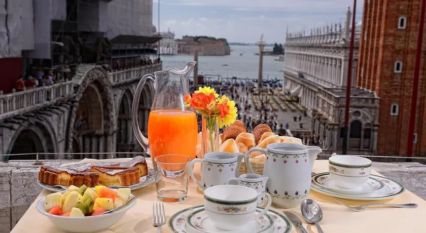 ונציה San Marco Luxury - Canaletto Suites 3*,