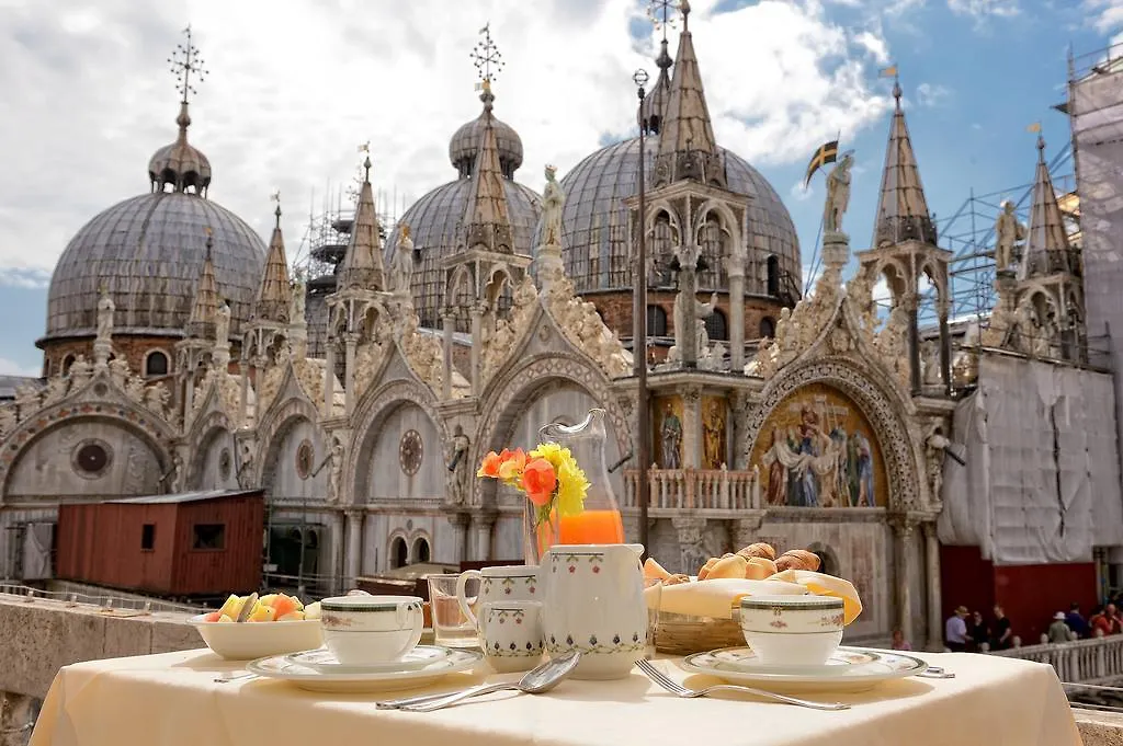 San Marco Luxury - Canaletto Suites Венеция Апарт-отель